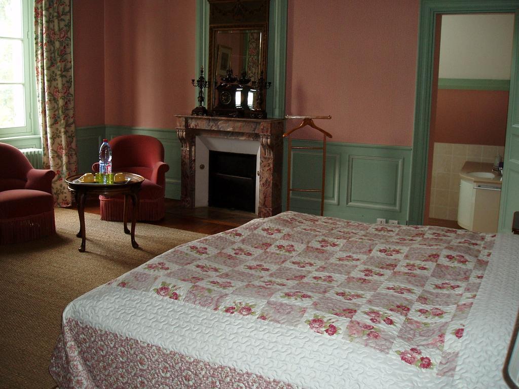 Chateau Des Poteries Fresville Esterno foto