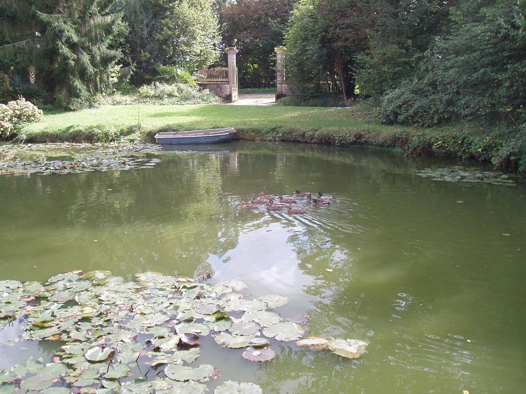 Chateau Des Poteries Fresville Esterno foto
